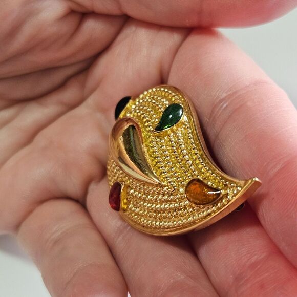 Avon Vintage Gold Tone Swoosh Brooch - Picture 2 of 9